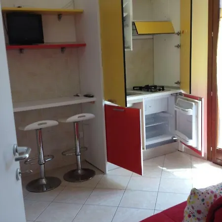 Carinissimo Monolocale Con Piscina Appartamento